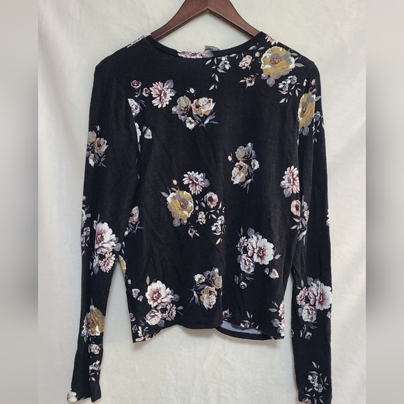 Fade by BKE Women's Floral Top Size M - Picture 3 of 5